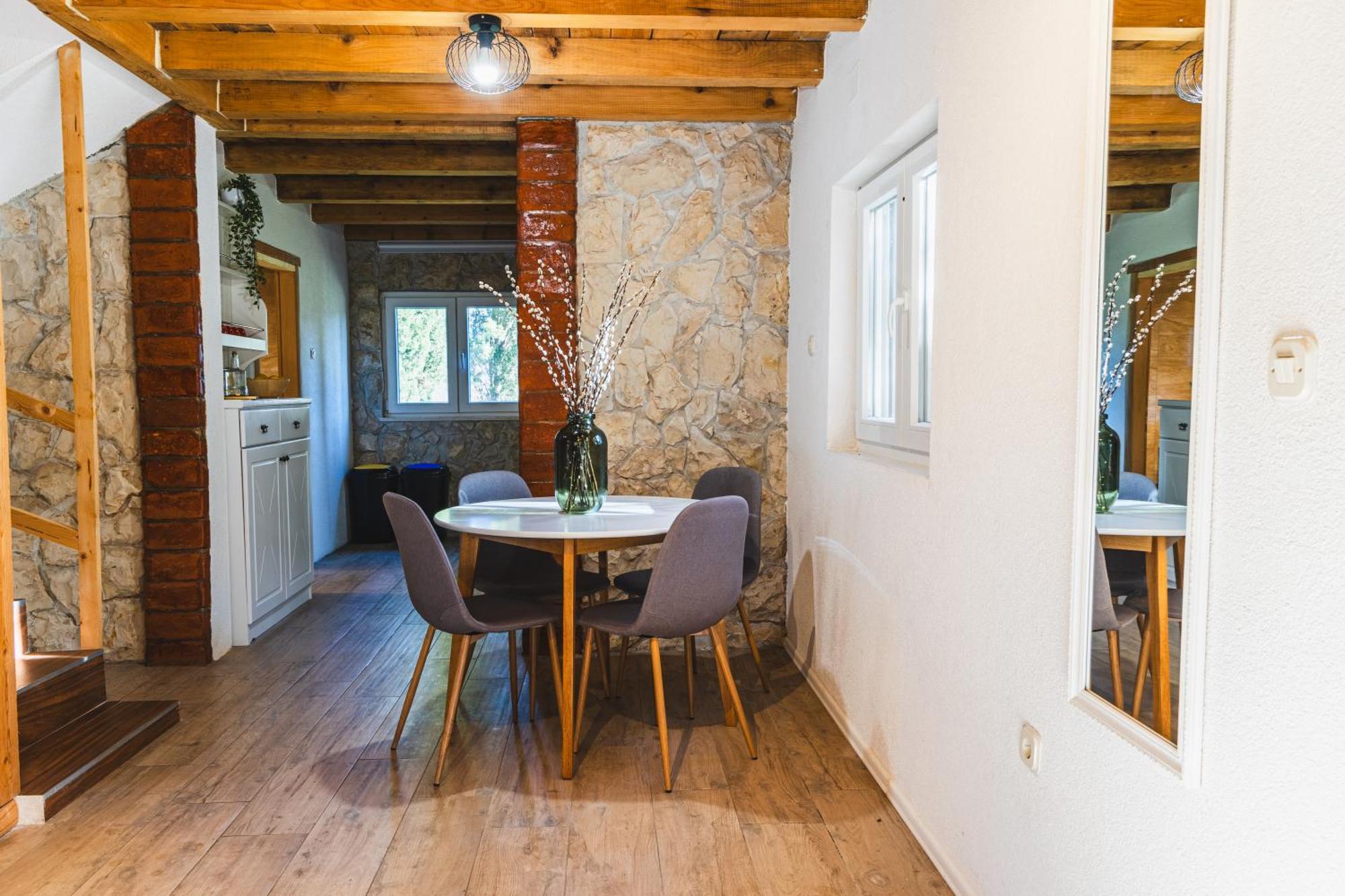 Country House Uros In Nature With Pool Lovorno Εξωτερικό φωτογραφία